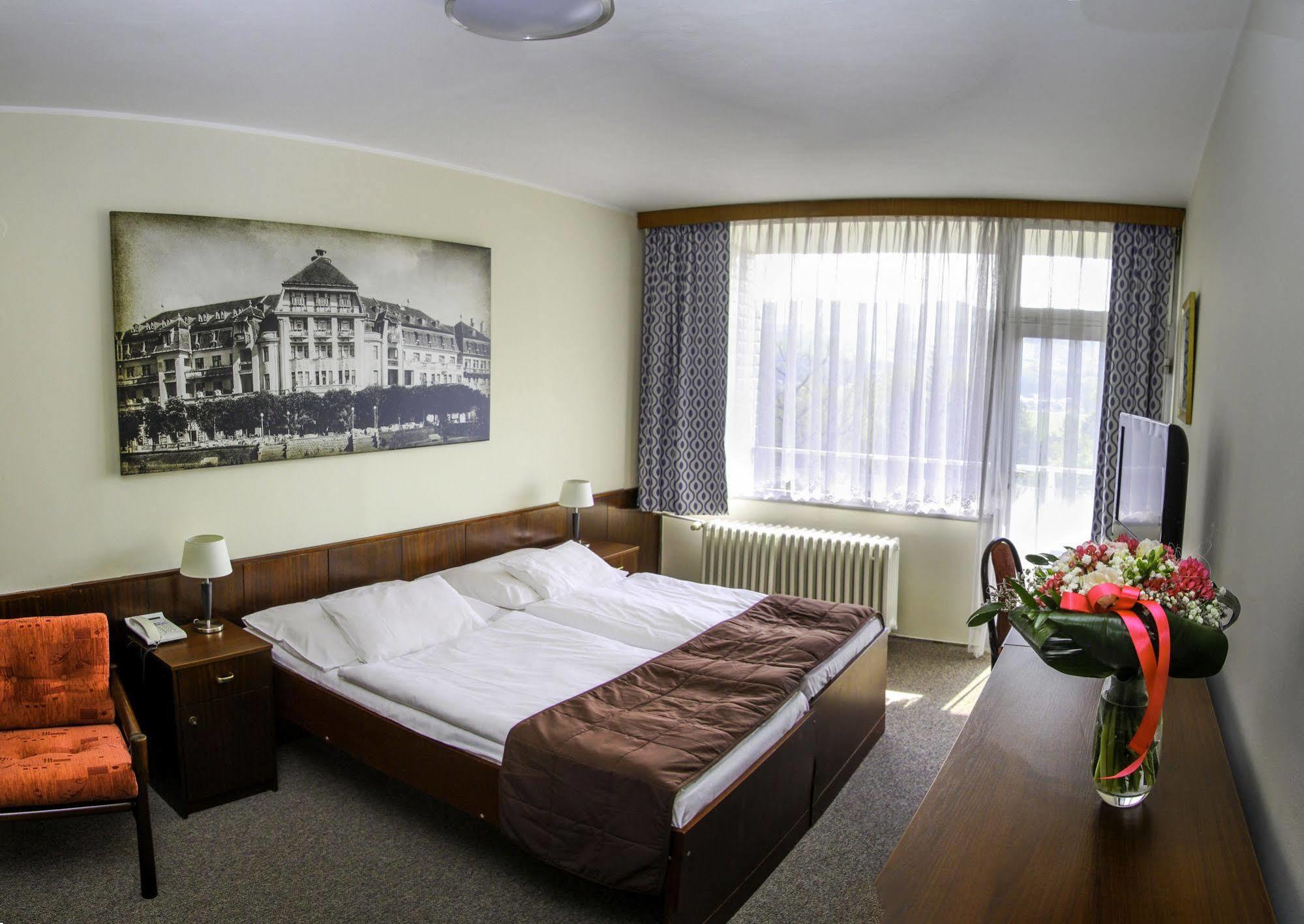 Hotel Ensana Splendid Pieszczany Zewnętrze zdjęcie